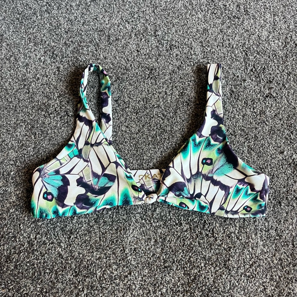 Skatie Penny top on Monarch